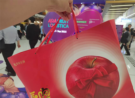 TsingonFarm Showcases LipCreak Apples at the 18th AFL Asia Fruit Logistic Show 2025 in Hong Kong
